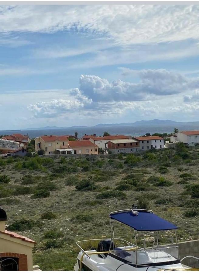 N.N Vir Exterior photo